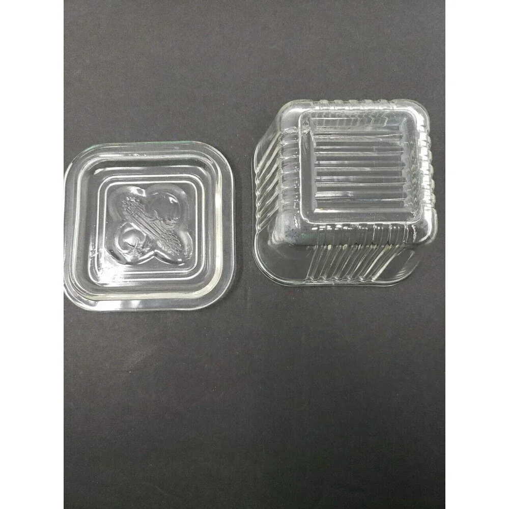 Vintage Federal Glass Refrigerator Bowl Dish Square Embossed Lid 2 small chips